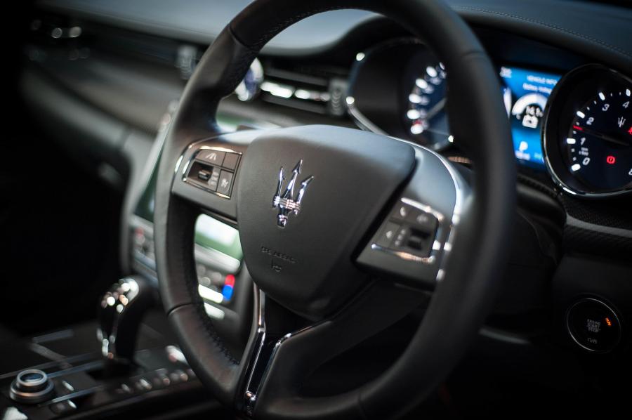 Панель приборов Maserati Quattroporte (M156) 2016 года  (UK) (фото 9 из 10)